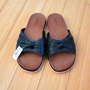 NWT Torrid Sandals